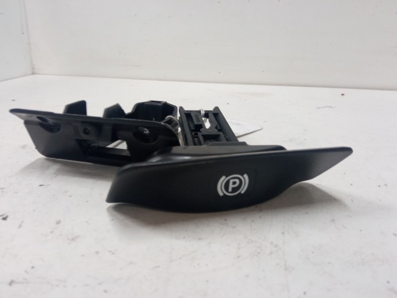 Recambio de tirador freno mano para mercedes-benz clase e (w211) e 270 cdi (211.016) referencia OEM IAM   