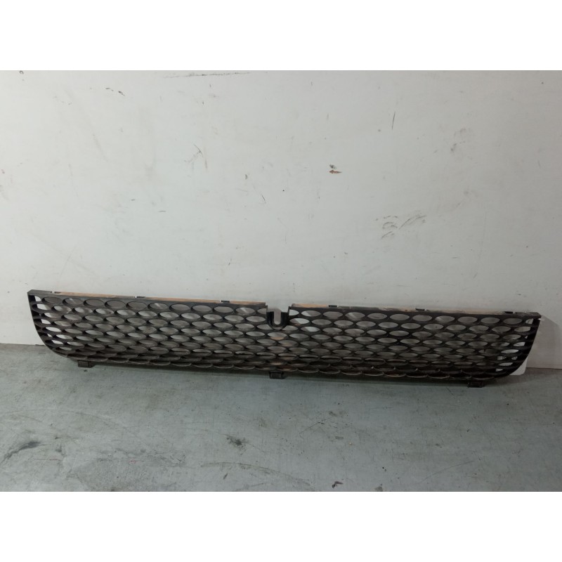 Recambio de rejilla capo grande para ford transit caja/chasis (fm_ _, fn_ _) 2.4 di (f_a_, f_b_, f_c_, f_d_) referencia OEM IAM 