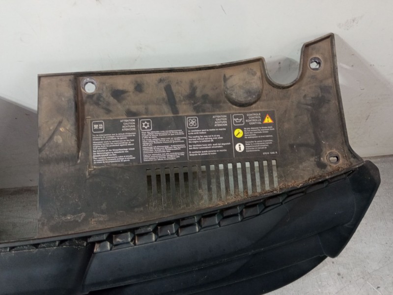 Recambio de rejillas capo para dacia sandero ii (b8_) tce 90 (b8m1, b8ma) referencia OEM IAM   