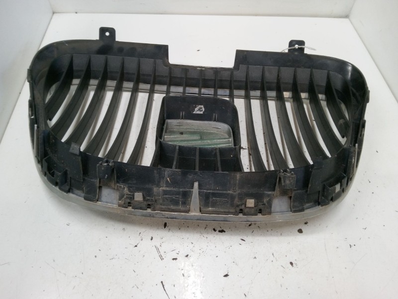 Recambio de rejillas capo para seat altea (5p1) 1.9 tdi referencia OEM IAM   