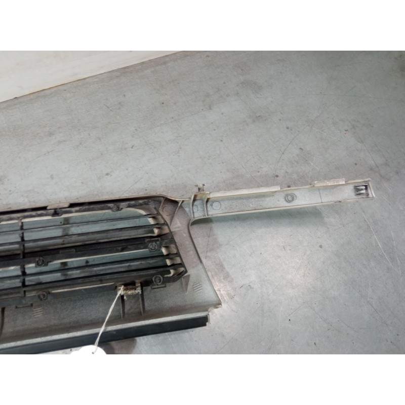 Recambio de rejillas capo para opel astra f hatchback (t92) 1.6 si (f08, m08, f68, m68) referencia OEM IAM   