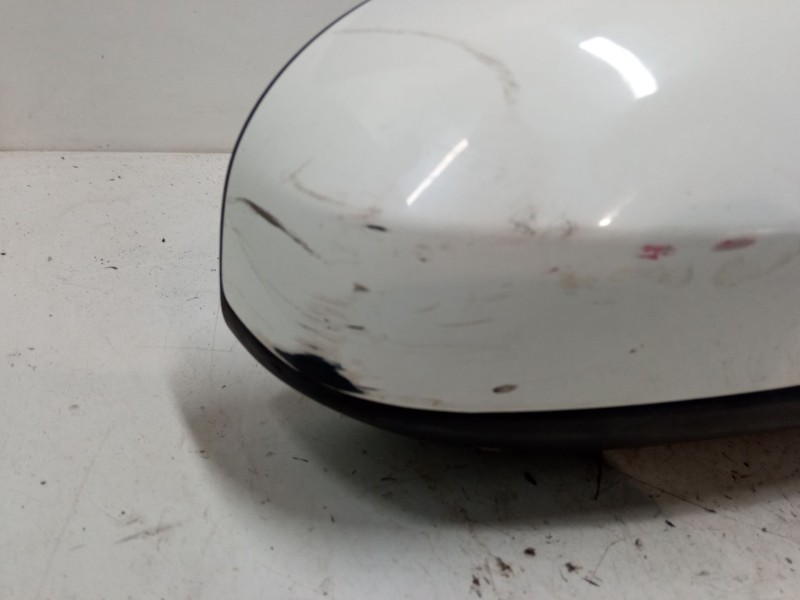 Recambio de retrovisor derecho para peugeot 108 1.2 referencia OEM IAM 232631018  