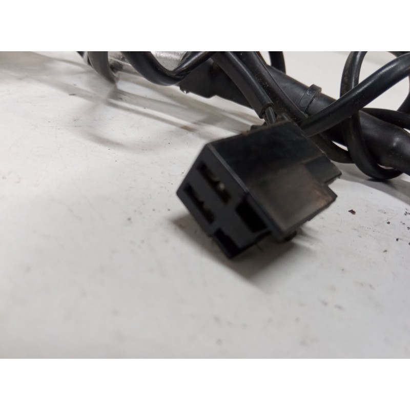 Recambio de anclaje cinturon delantero izquierdo para fiat doblo furgoneta/monovolumen (223_) 1.3 d multijet referencia OEM IAM 