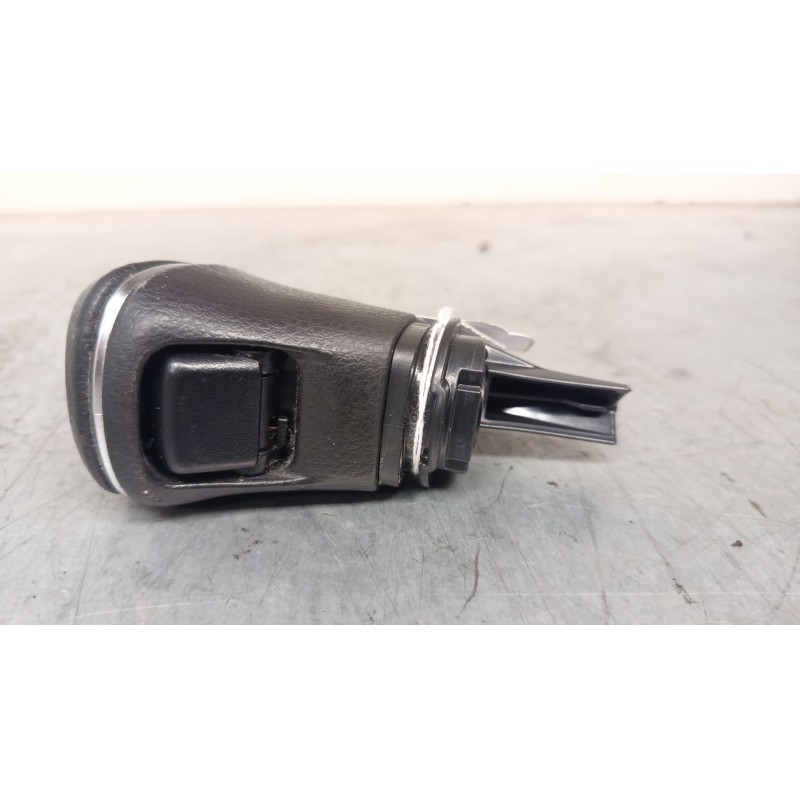Recambio de pomo palanca cambio para toyota corolla station wagon (_e21_) 1.8 hybrid (zwe211) referencia OEM IAM   