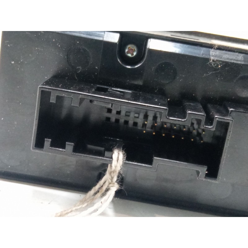 Recambio de mando elevalunas delantero izquierdo para opel zafira / zafira family b (a05) 1.7 cdti (m75) referencia OEM IAM 1322