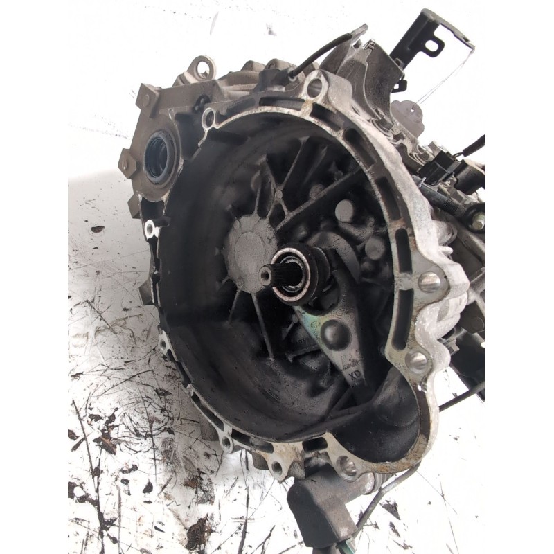 Recambio de caja de cambios manual 5 velocidades para hyundai i30 (gd) 1.4 crdi referencia OEM IAM WFJ6  