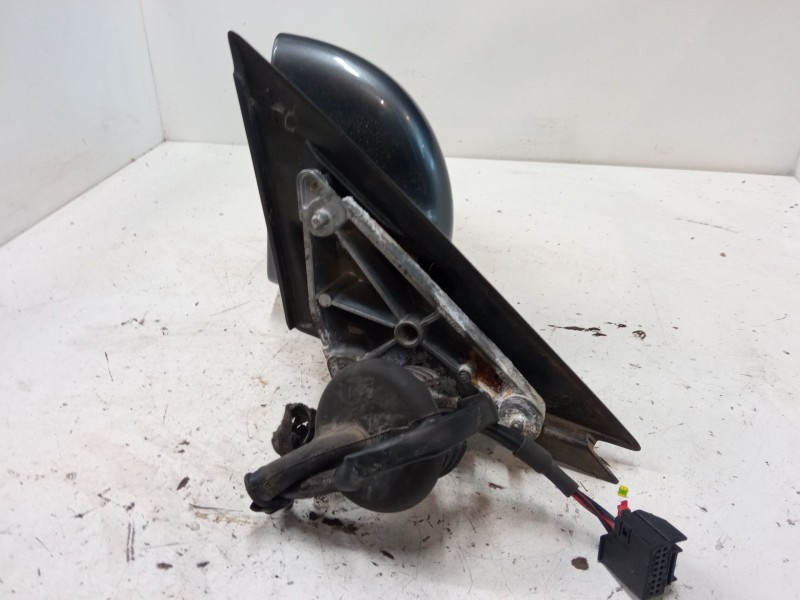Recambio de retrovisor electrico izquierdo para audi a3 (8p1) 2.0 tdi 16v referencia OEM IAM   