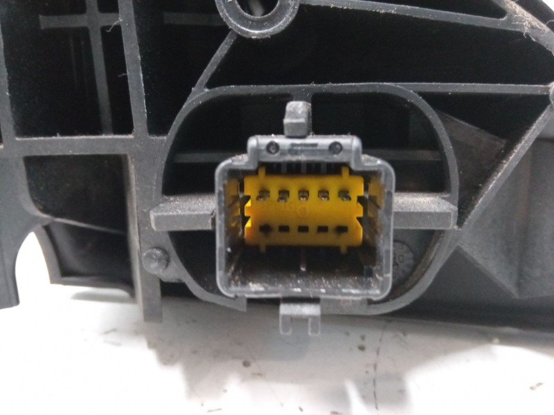 Recambio de retrovisor electrico izquierdo para renault grand scénic ii (jm0/1_) 1.9 dci (jm14) referencia OEM IAM   