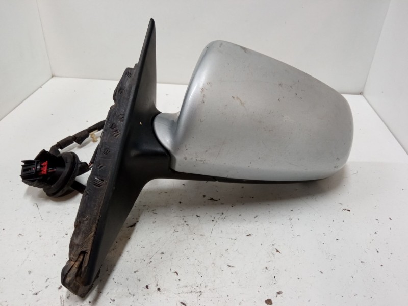 Recambio de retrovisor electrico izquierdo para audi a3 (8p1) 1.9 tdi referencia OEM IAM   
