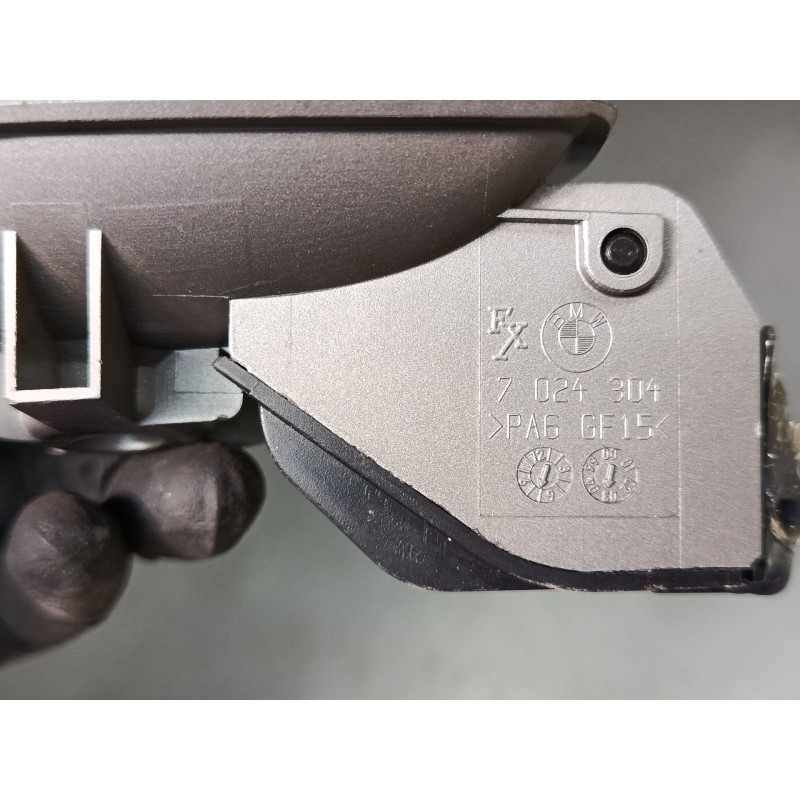 Recambio de maneta interior puerta delantera derecha para bmw 7 (e65, e66, e67) 730 d referencia OEM IAM 7024304  