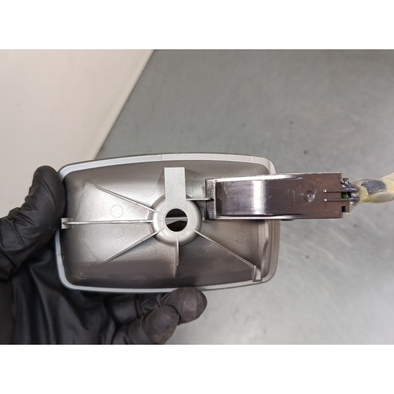 Recambio de maneta interior puerta delantera derecha para bmw 7 (e65, e66, e67) 730 d referencia OEM IAM 7024304  