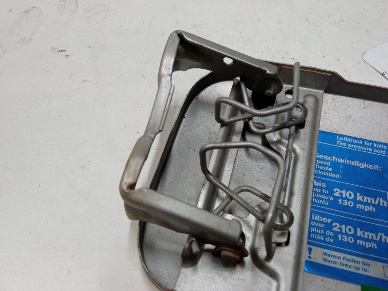 Recambio de tapa exterior combustible para mercedes-benz clase e (w210) e 320 (210.055) referencia OEM IAM   