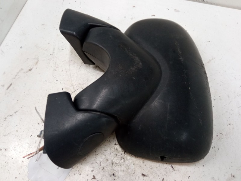 Recambio de retrovisor electrico izquierdo para nissan primastar furgoneta (x83) 1.9 dci 100 referencia OEM IAM   