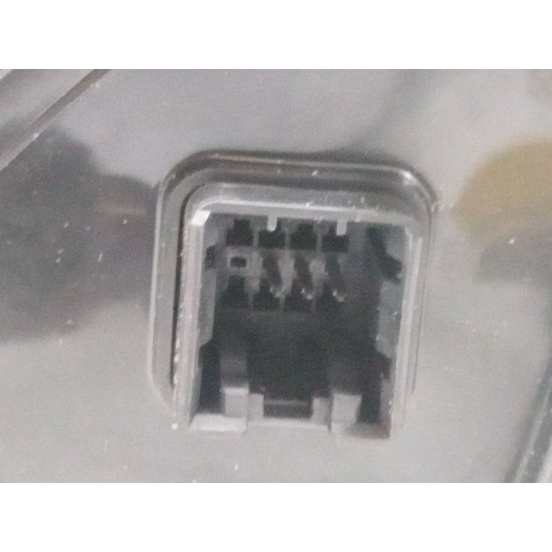 Recambio de retrovisor electrico derecho para kia sportage ii (je_, km_) 2.0 i 16v referencia OEM IAM   