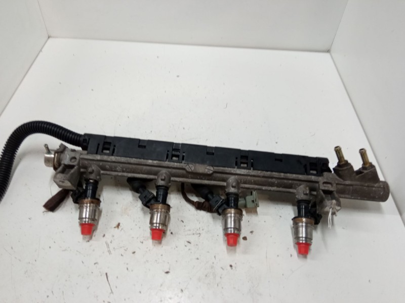 Recambio de rampa inyectora para fiat barchetta (183_) 1.8 16v referencia OEM IAM   