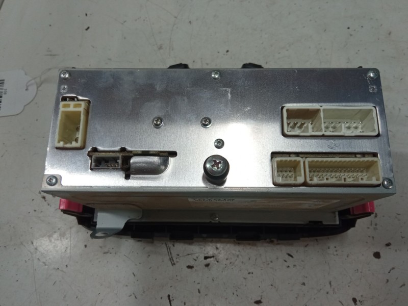 Recambio de pantalla multifuncion para peugeot 108 1.2 referencia OEM IAM 861400H010  