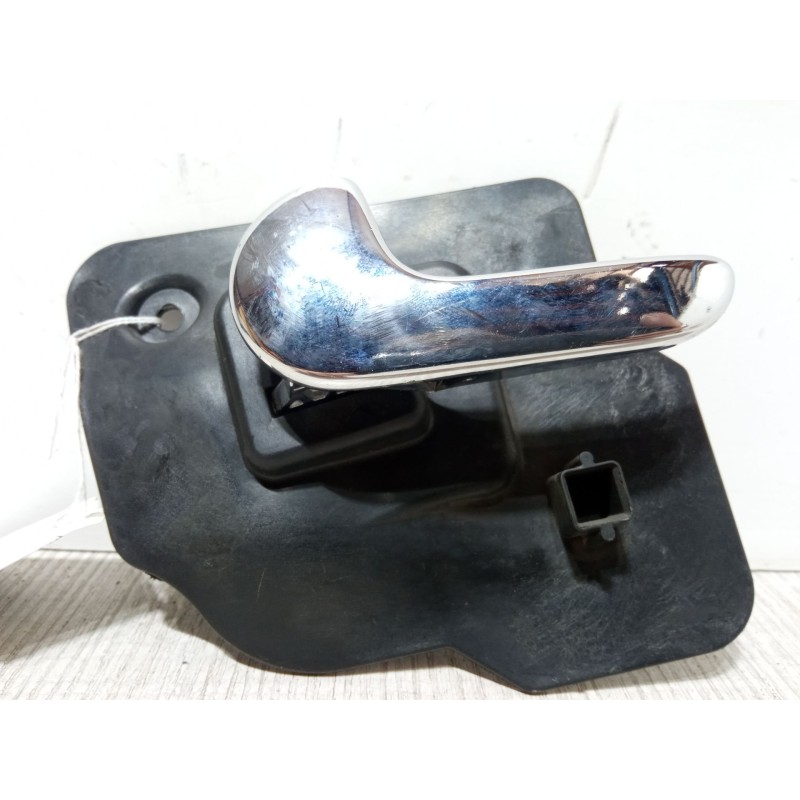 Recambio de maneta interior puerta delantera izquierda para opel meriva a monospace (x03) 1.4 16v twinport (e75) referencia OEM 