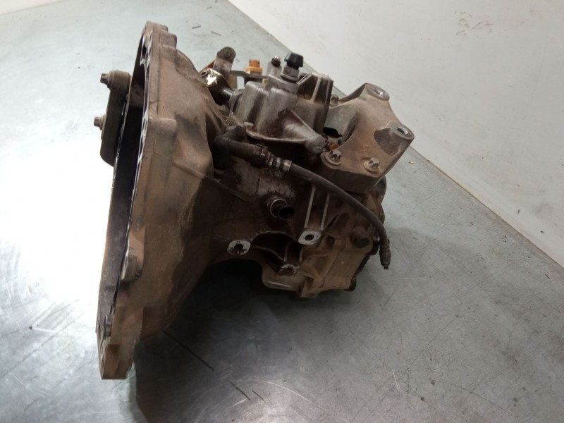 Recambio de caja de cambios manual 5 velocidades para opel corsa e (x15) 1.4 (08, 68) referencia OEM IAM 90400206  