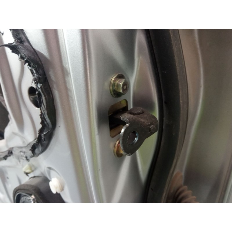 Recambio de puerta trasera izquierda para honda civic viii hatchback (fn, fk) 2.2 ctdi (fk3) referencia OEM IAM   