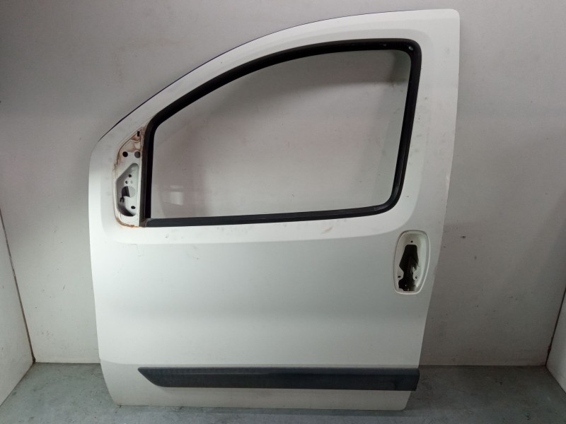 Recambio de puerta delantera izquierda para fiat qubo (225_) 1.3 d multijet (225cxb1a, 225axb1a, 225cxb11, 225axb11,... referenc