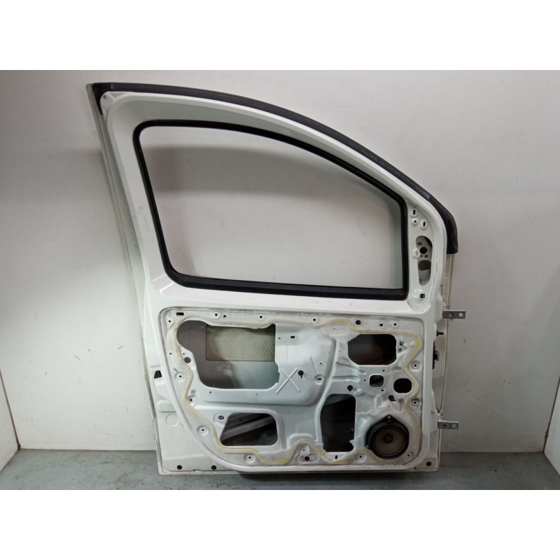 Recambio de puerta delantera izquierda para fiat qubo (225_) 1.3 d multijet (225cxb1a, 225axb1a, 225cxb11, 225axb11,... referenc