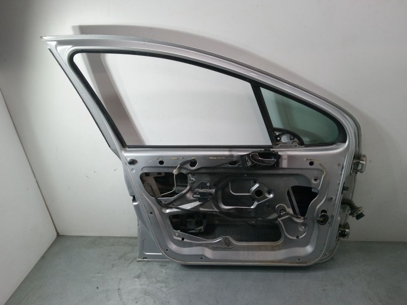 Recambio de puerta delantera izquierda para peugeot 307 sw (3h) 1.6 16v referencia OEM IAM   