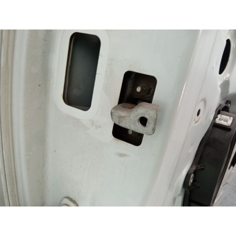 Recambio de puerta delantera derecha para dacia sandero ii (b8_) 1.5 dci 75 / blue dci 75 (b8jw, b8m4, b8ah, b8m7, b8m6) referen