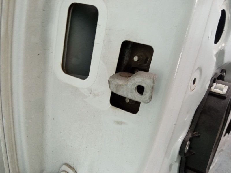 Recambio de puerta delantera derecha para dacia sandero ii (b8_) 1.5 dci 75 / blue dci 75 (b8jw, b8m4, b8ah, b8m7, b8m6) referen