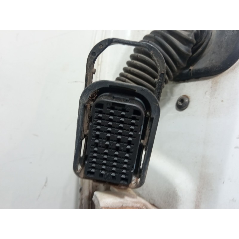 Recambio de puerta delantera derecha para renault kangoo be bop (kw0/1_) 1.5 dci 75 referencia OEM IAM   