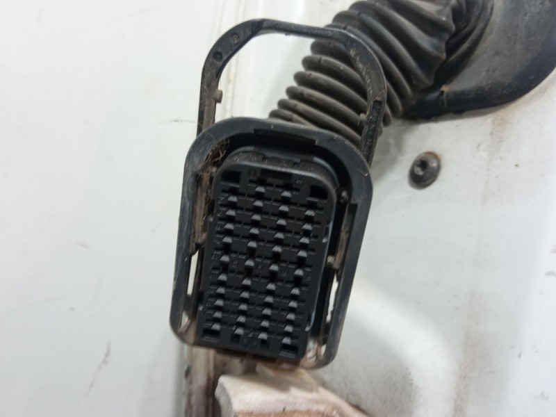 Recambio de puerta delantera derecha para renault kangoo be bop (kw0/1_) 1.5 dci 75 referencia OEM IAM   
