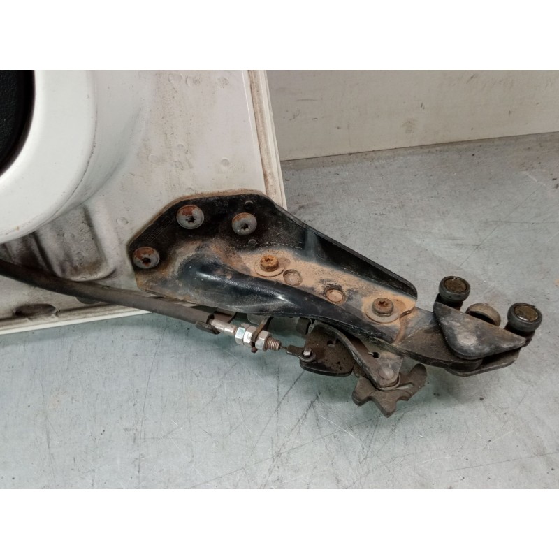 Recambio de puerta corredera izquierda completa para fiat qubo (225_) 1.3 d multijet (225cxb1a, 225axb1a, 225cxb11, 225axb11,...