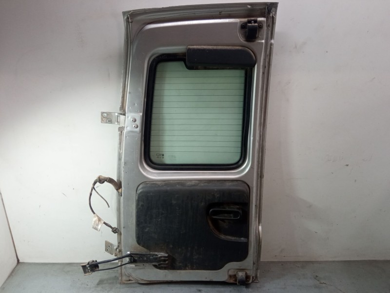 Recambio de porton trasero derecho para opel combo tour 1.3 cdti 16v referencia OEM IAM   
