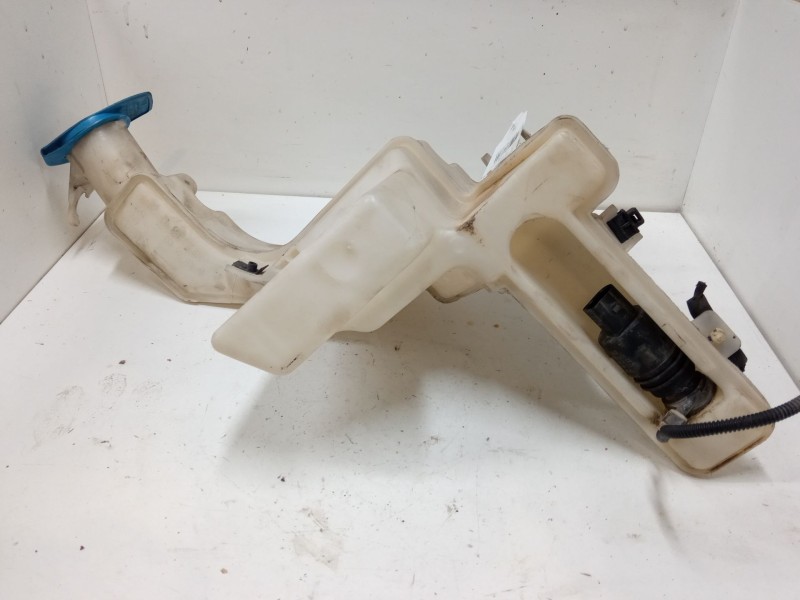 Recambio de deposito limpiaparabrisas para volkswagen passat b6 (3c2) 2.0 tdi 16v referencia OEM IAM   