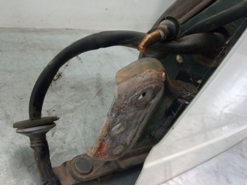 Recambio de porton trasero completo para nissan terrano ii (r20) 2.7 tdi 4wd referencia OEM IAM   
