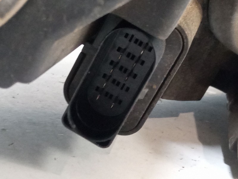 Recambio de faro izquierdo para volkswagen passat b6 (3c2) 2.0 tdi 16v referencia OEM IAM 3C0941005M  