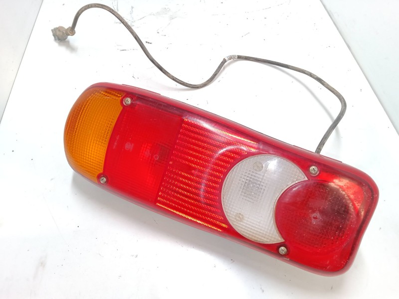 Recambio de piloto trasero derecho para renault 54ana1t 54ana1t/ii referencia OEM IAM 1592007300  