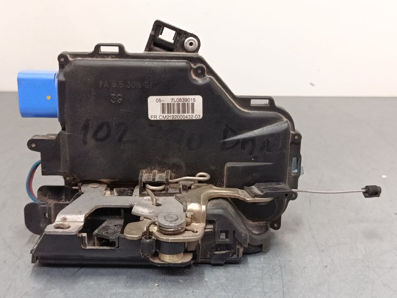 Recambio de cerradura puerta trasera izquierda para seat altea (5p1) 1.9 tdi referencia OEM IAM CM2192000432  