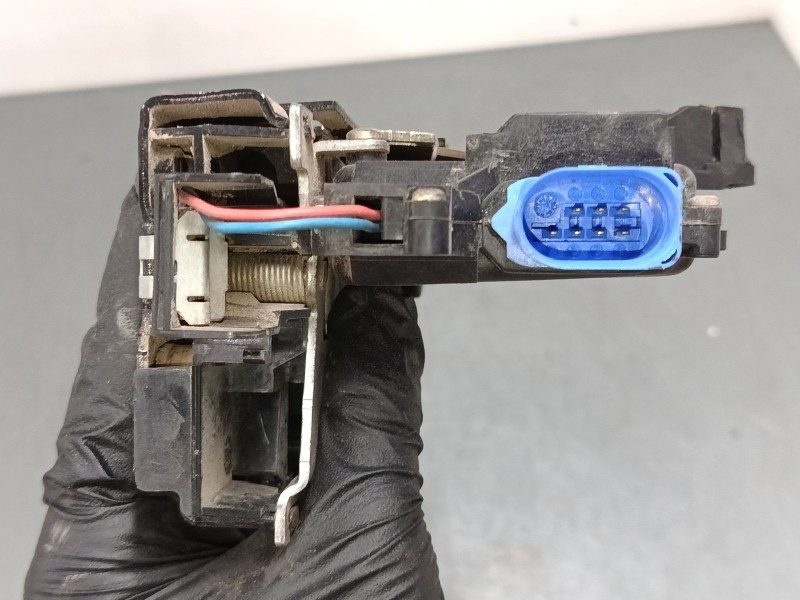 Recambio de cerradura puerta trasera izquierda para seat altea (5p1) 1.9 tdi referencia OEM IAM CM2192000432  