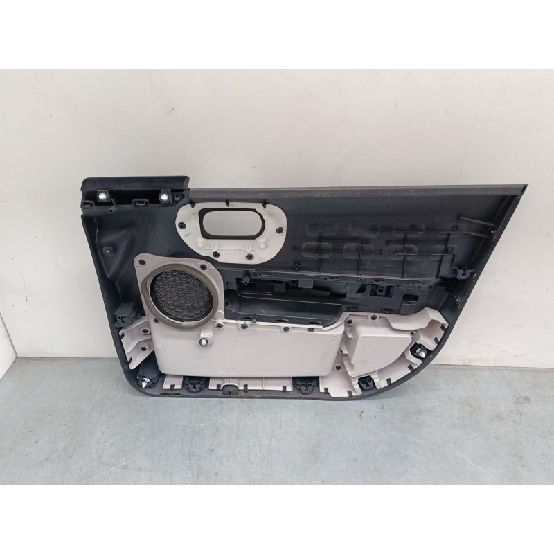 Recambio de guarnecido puerta delantera izquierda para citroën c3 iii (sx) 1.2 vti 82 referencia OEM IAM   