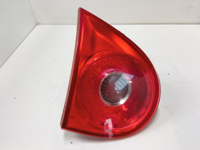 Recambio de piloto trasero porton izquierdo para volkswagen golf v (1k1) 1.9 tdi 4motion referencia OEM IAM 1K6945093G  