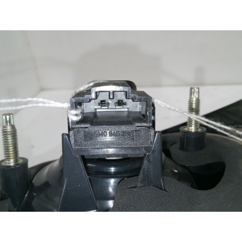 Recambio de piloto trasero porton derecho para volkswagen golf plus v (5m1, 521) 1.9 tdi referencia OEM IAM   
