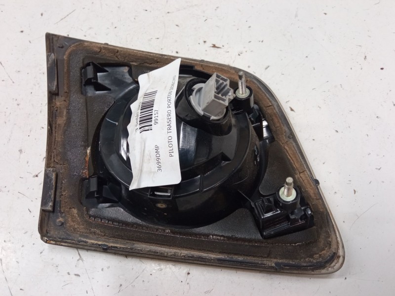 Recambio de piloto trasero porton derecho para mazda 3 sedán (bk) 1.6 di turbo (bk12y) referencia OEM IAM   