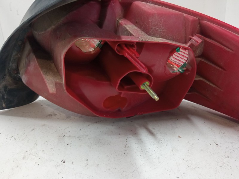 Recambio de piloto trasero izquierdo para peugeot 206 hatchback (2a/c) 1.4 i referencia OEM IAM   