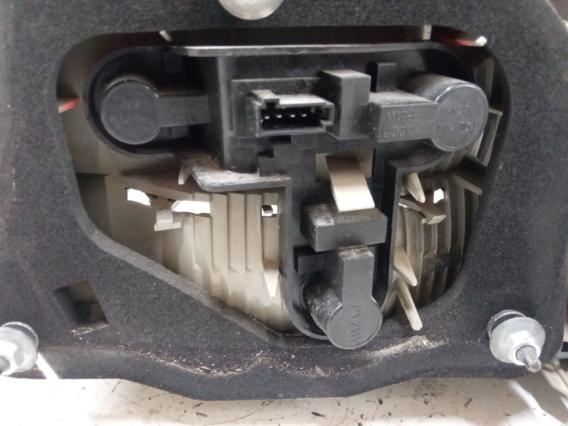 Recambio de piloto trasero izquierdo para saab 9-3 (ys3f, e79, d79, d75) 1.9 tid referencia OEM IAM   