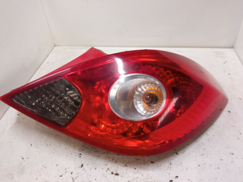 Recambio de piloto trasero derecho para opel corsa d (s07) 1.3 cdti (l08, l68) referencia OEM IAM   