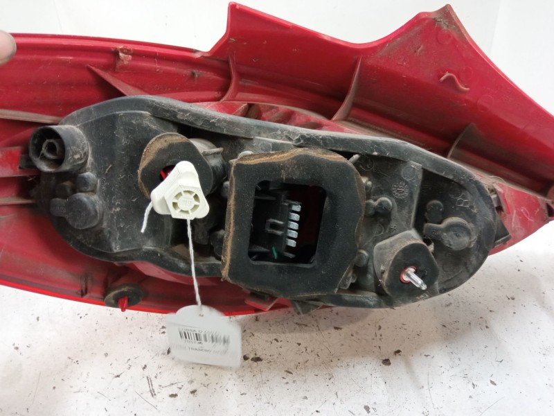 Recambio de piloto trasero derecho para opel corsa d (s07) 1.3 cdti (l08, l68) referencia OEM IAM   