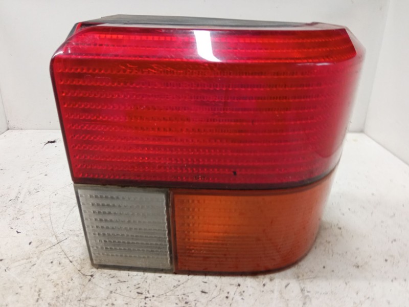 Recambio de piloto trasero derecho para volkswagen caravelle 2,4 5v 2-aab-2m referencia OEM IAM   