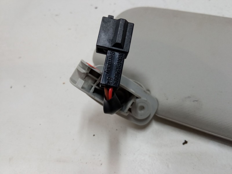 Recambio de parasol izquierdo para volkswagen golf iv (1j1) 1.4 16v referencia OEM IAM   
