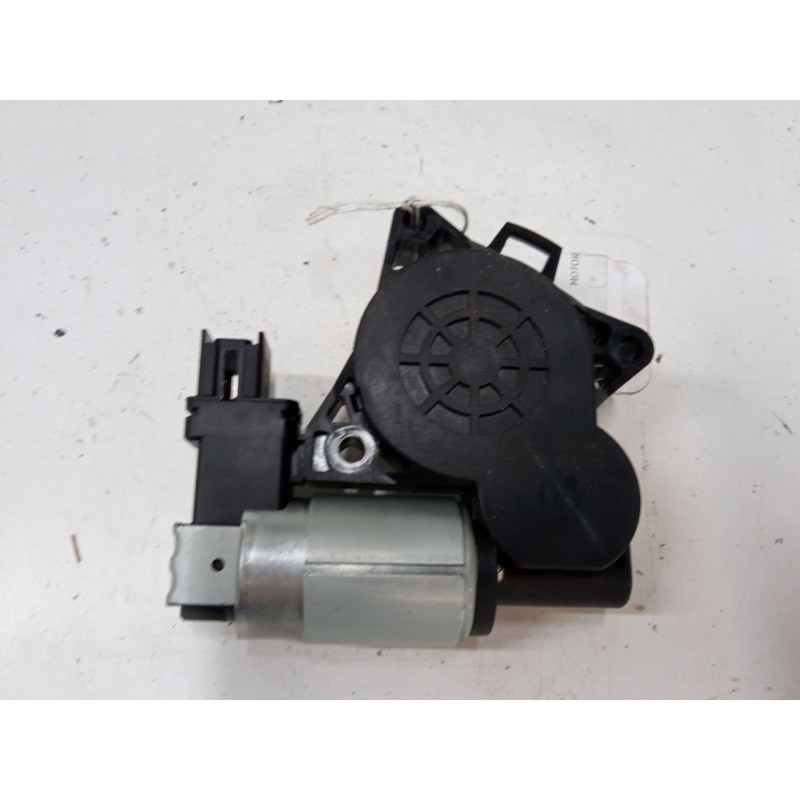 Recambio de motor elevaluna delantero derecho para mazda 3 (bk) 2.0 mzr-cd (bk14) referencia OEM IAM   