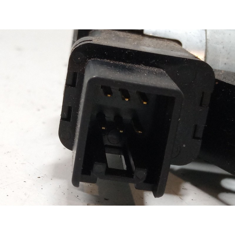 Recambio de motor elevaluna delantero derecho para mazda 3 (bk) 2.0 mzr-cd (bk14) referencia OEM IAM   